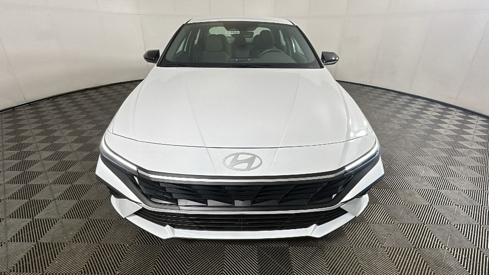 2025 Hyundai Elantra Blue - Photo 9