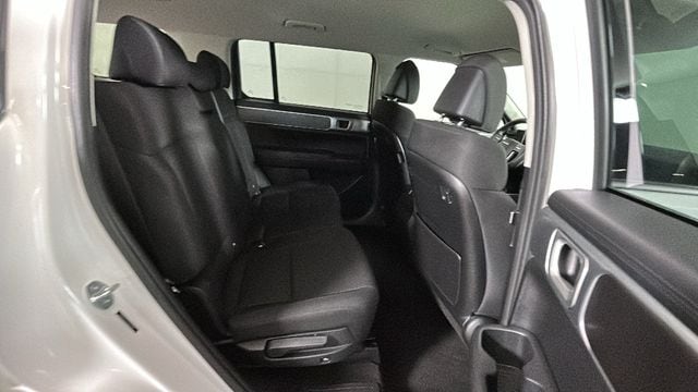 2025 Hyundai Santa Fe SE - Photo 30
