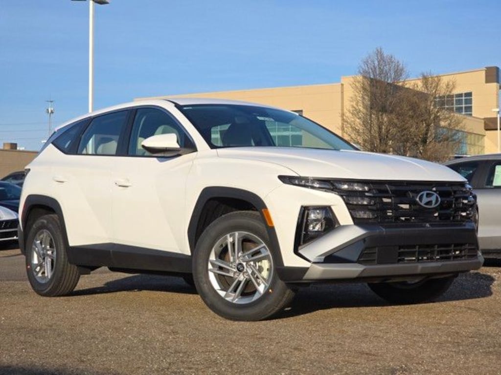 Certified 2025 Hyundai Tucson SE SUV