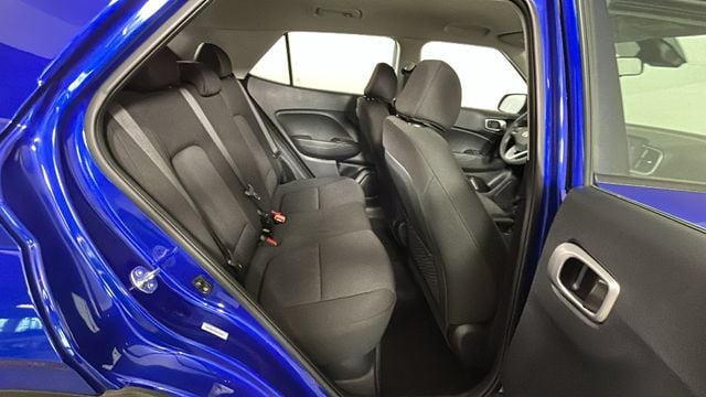 2025 Hyundai Venue SE - Photo 29