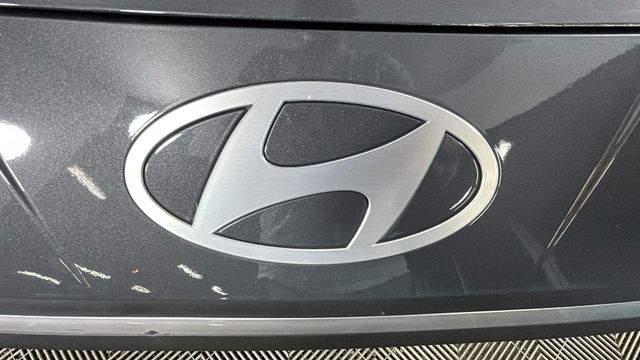 2025 Hyundai Elantra SEL - Photo 9