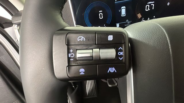 2025 Hyundai Santa Fe SE - Photo 15