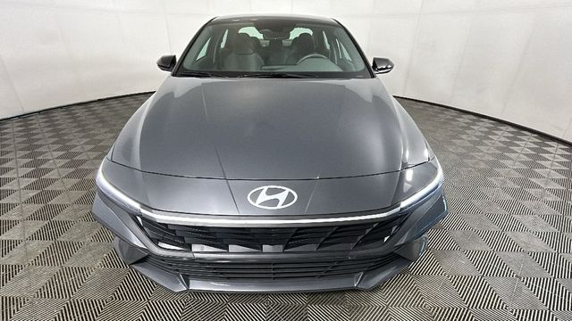 2025 Hyundai Elantra SEL - Photo 8