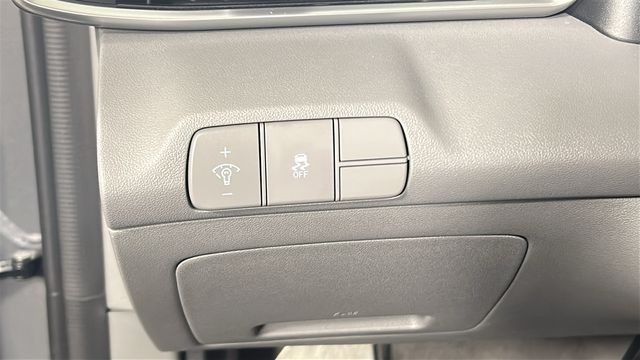2025 Hyundai Elantra SEL - Photo 20