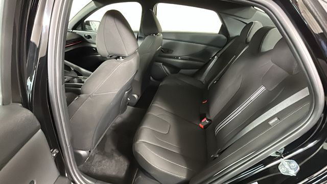 2025 Hyundai Elantra Blue - Photo 27
