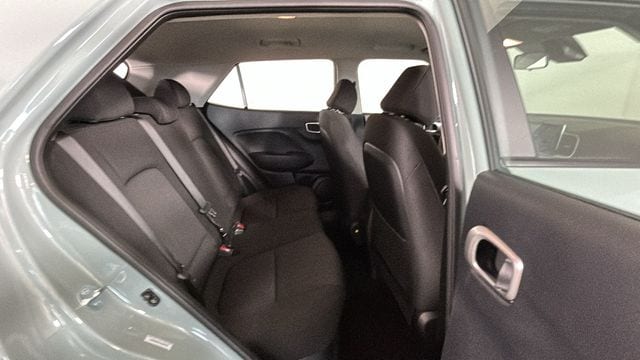 2026 Hyundai Venue SE - Photo 28