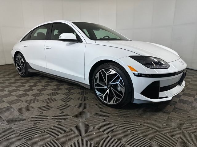 Used 2024 Hyundai IONIQ 6 SEL with VIN KMHM34AAXRA073886 for sale in North Canton, OH