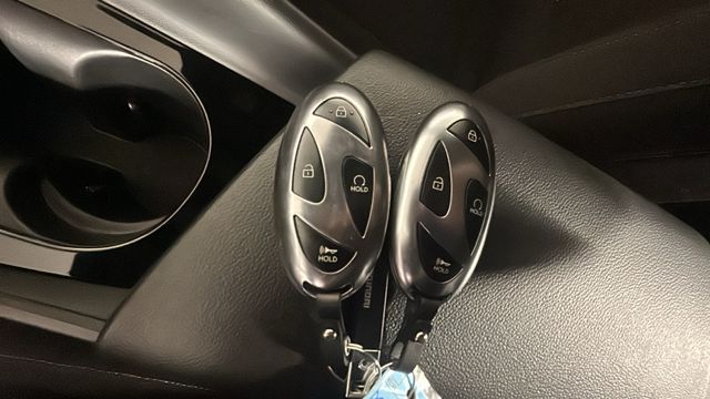 2025 Hyundai Elantra Blue - Photo 21