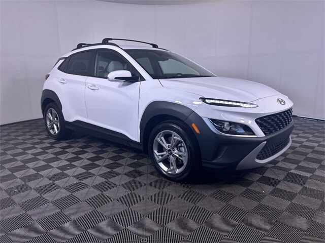 Certified 2022 Hyundai Kona SEL with VIN KM8K6CAB3NU875299 for sale in Cuyahoga Falls, OH