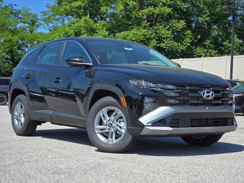 New 2026 Hyundai Tucson SE AWD SUV