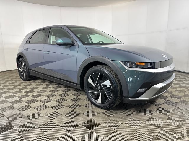 Used 2025 Hyundai IONIQ 5 SE with VIN 7YAKM4DA2SY006225 for sale in Cuyahoga Falls, OH