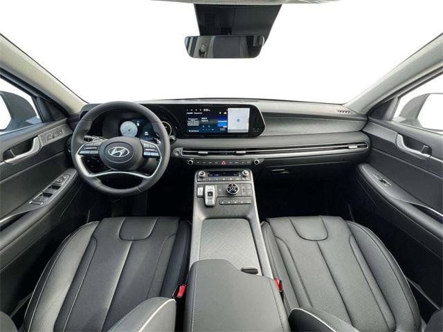 2025 Hyundai Palisade Limited - Photo 14