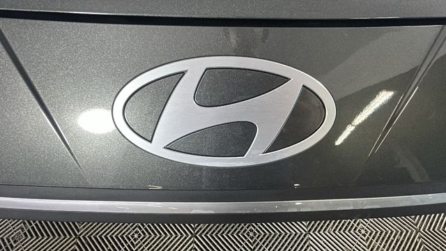2025 Hyundai Elantra Blue - Photo 9