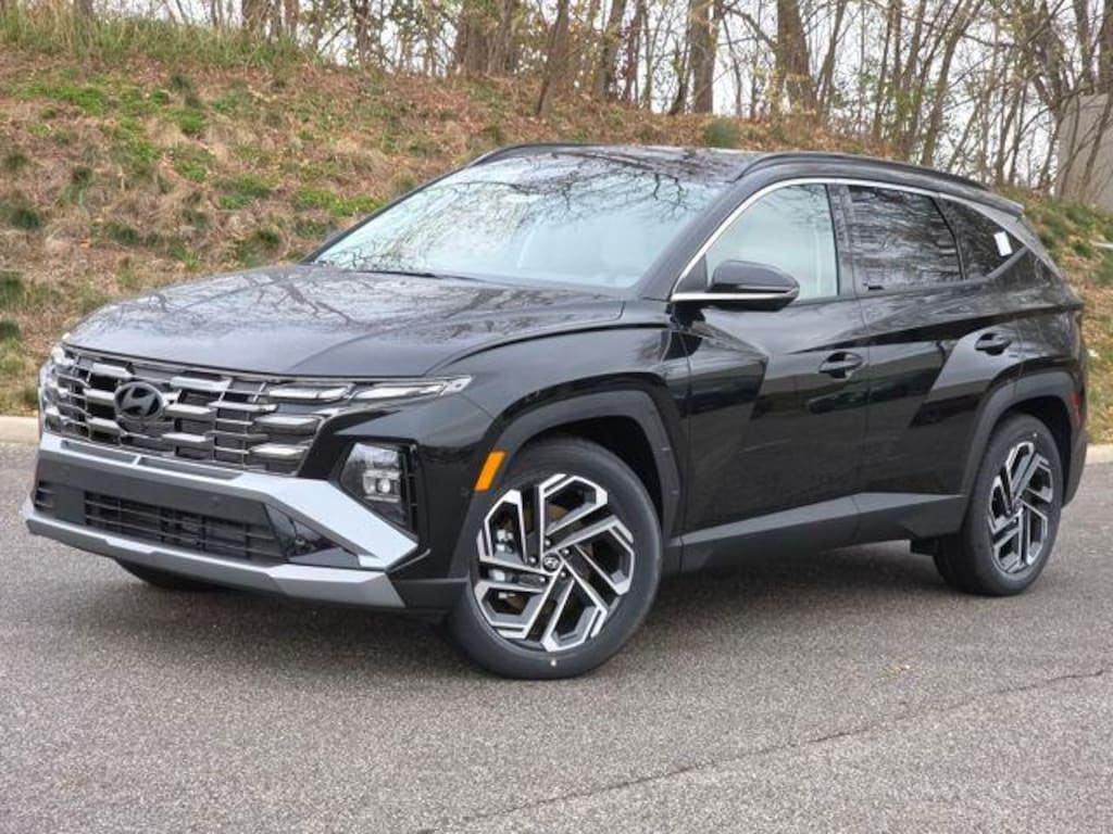 New 2026 Hyundai Tucson Limited FWD SUV