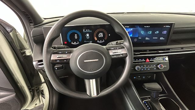 2025 Hyundai Santa Cruz SE - Photo 15