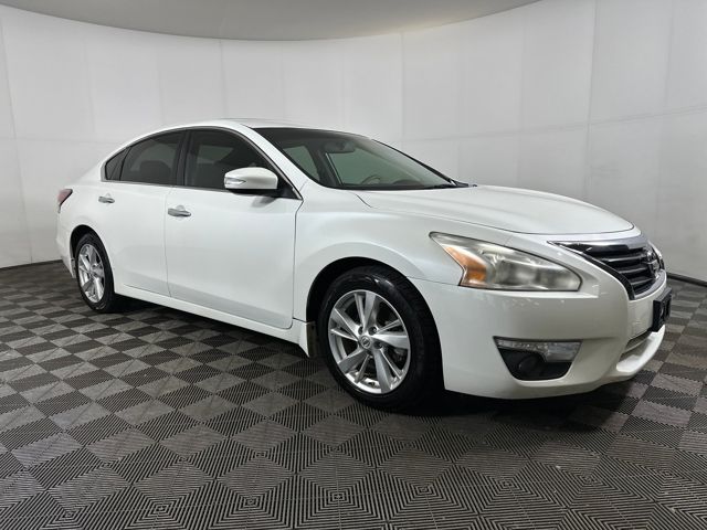 Used 2015 Nissan Altima SL with VIN 1N4AL3AP1FN360307 for sale in Cuyahoga Falls, OH