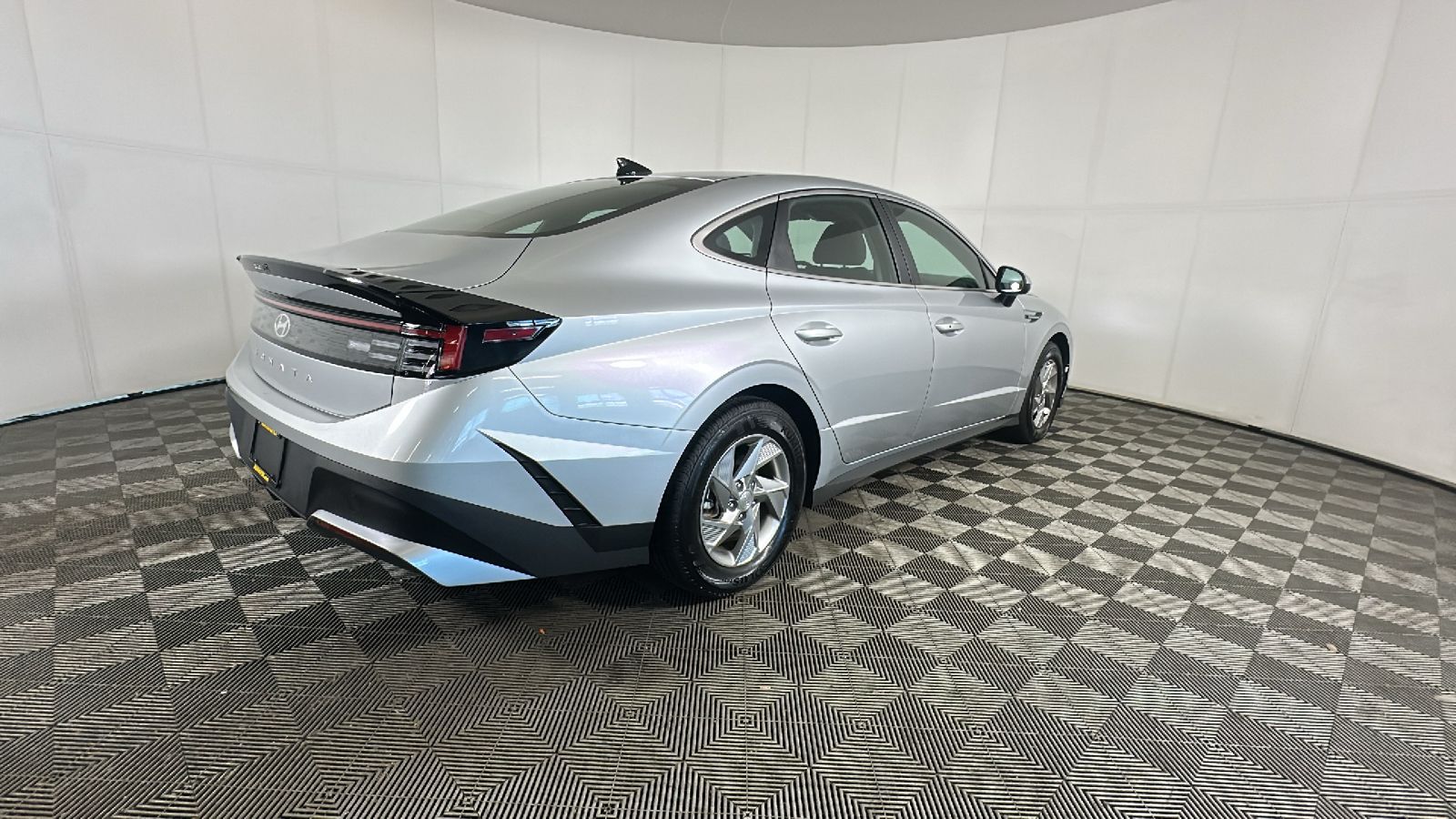 2026 Hyundai Sonata SE - Photo 3