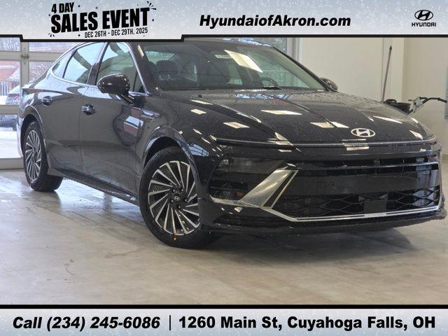 2026 Hyundai Sonata Hybrid Limited's photo