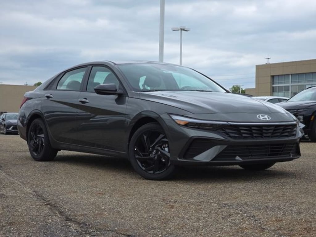 New 2026 Hyundai Elantra SEL Sport Sedan