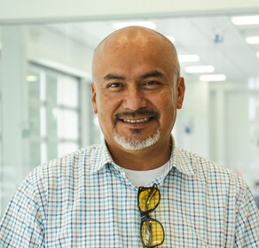 Staff member Miguel Mendez from ID_42ea6913dde5