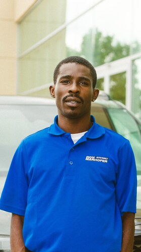 Staff member Daran Thomas III from ID_8eadb15c5016