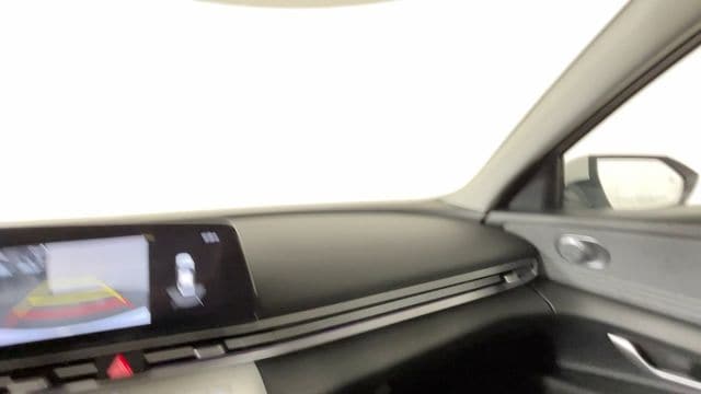 2023 Hyundai Elantra Limited - Photo 38