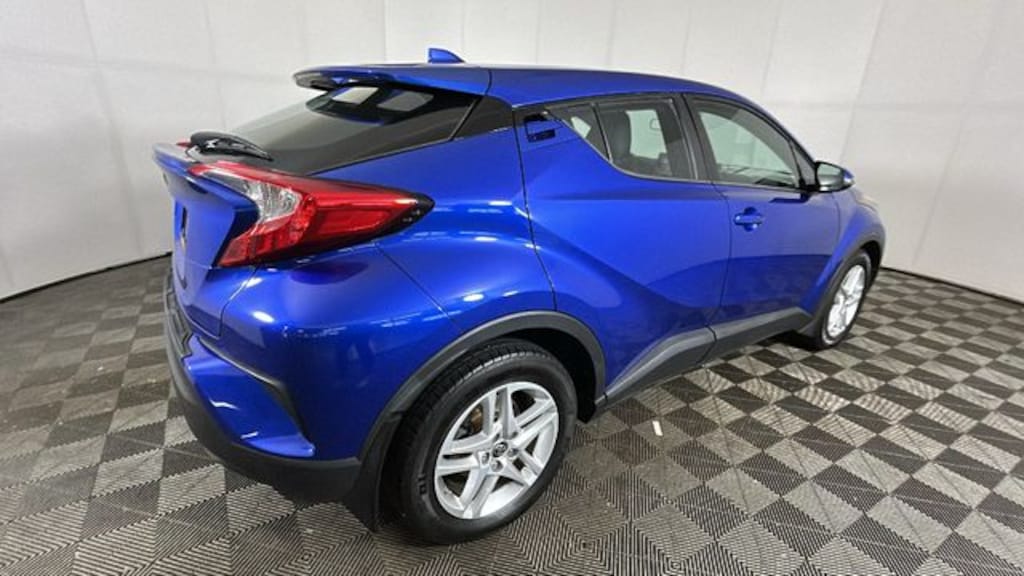 Used 2020 Toyota C-HR LE SUV