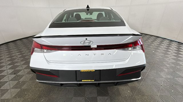 2025 Hyundai Elantra SEL - Photo 3