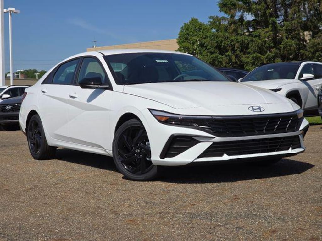 New 2026 Hyundai Elantra SEL Sport Sedan
