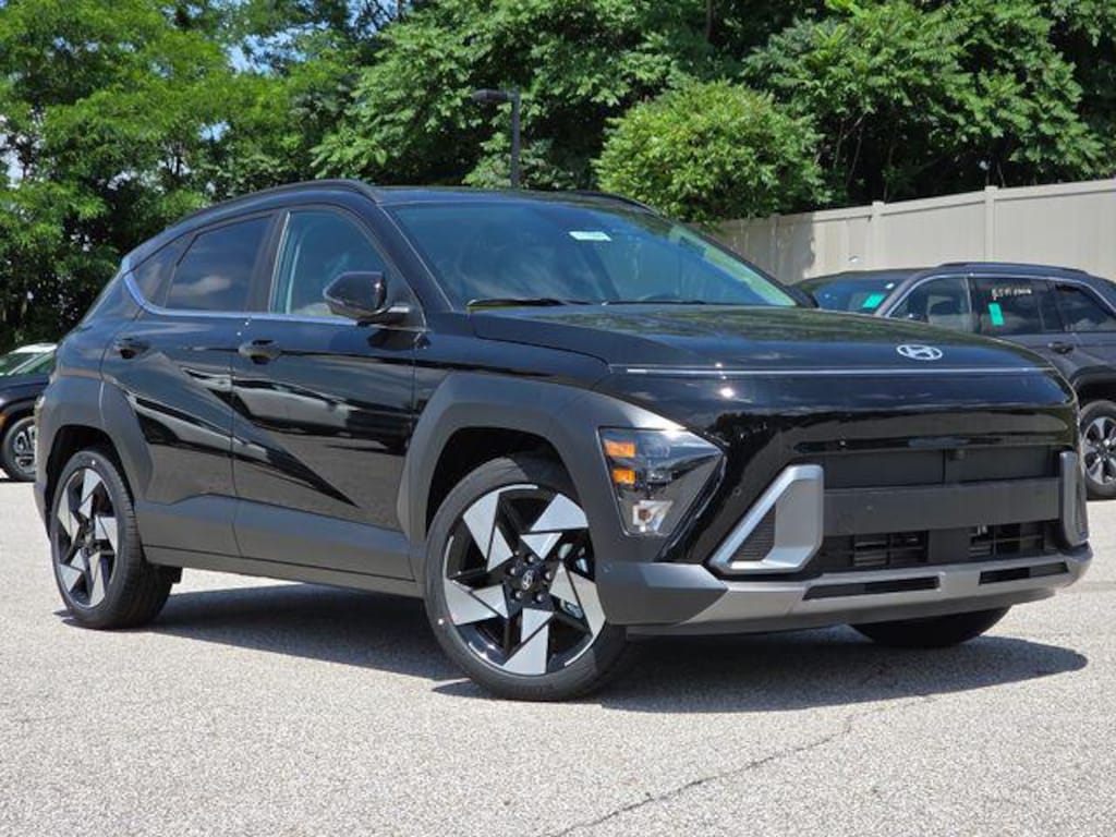 New 2026 Hyundai Kona Limited FWD SUV