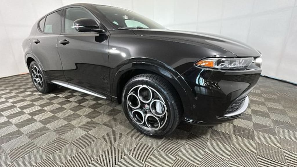 Used 2024 Alfa Romeo Tonale Ti SUV