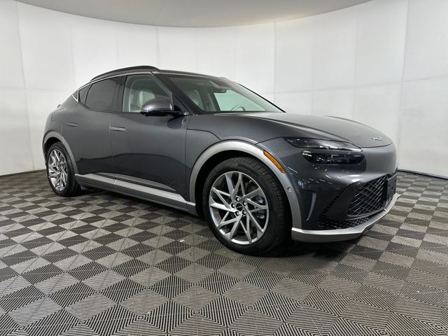 Used 2023 GENESIS GV60 Advanced with VIN KMUKCDTC3PU003035 for sale in Cuyahoga Falls, OH
