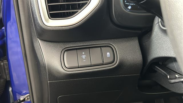 2025 Hyundai Venue SE - Photo 19