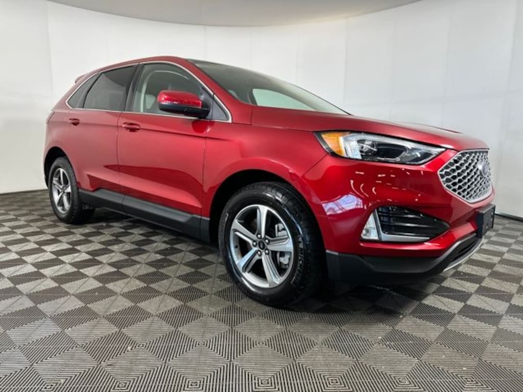Used 2024 Ford Edge SEL SUV
