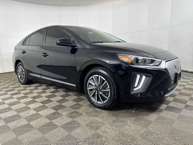 Used 2021 Hyundai IONIQ SE with VIN KMHC75LJ6MU077704 for sale in Cuyahoga Falls, OH