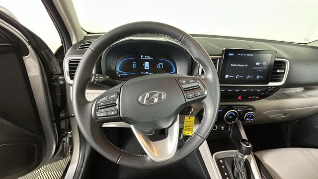 2023 Hyundai Venue SEL - Photo 14
