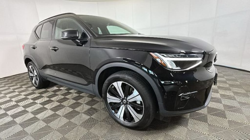 Used 2023 Volvo XC40 Recharge Pure Electric Twin Plus SUV