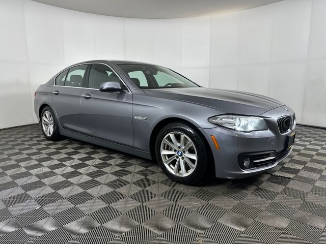 2015 Bmw 528i xDrive Sedan photo 2