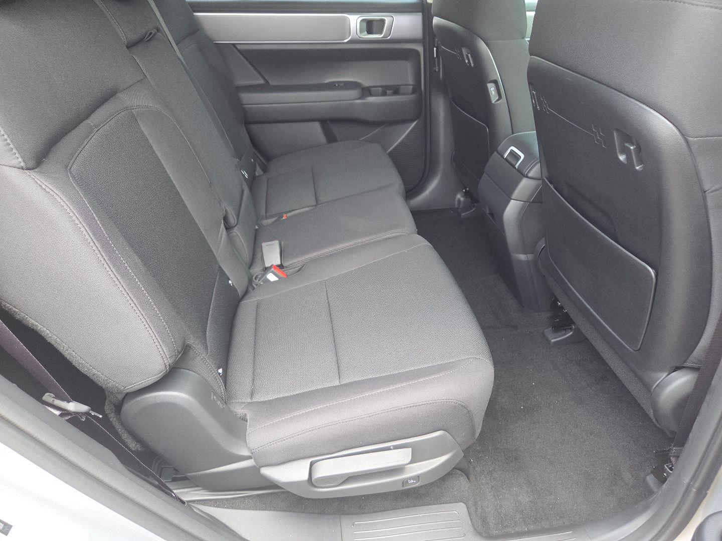 2026 Hyundai Santa Fe SE - Photo 23