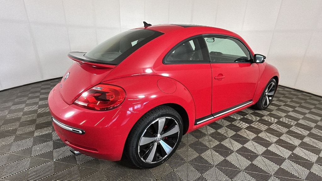 Used 2013 Volkswagen Beetle Hatchback