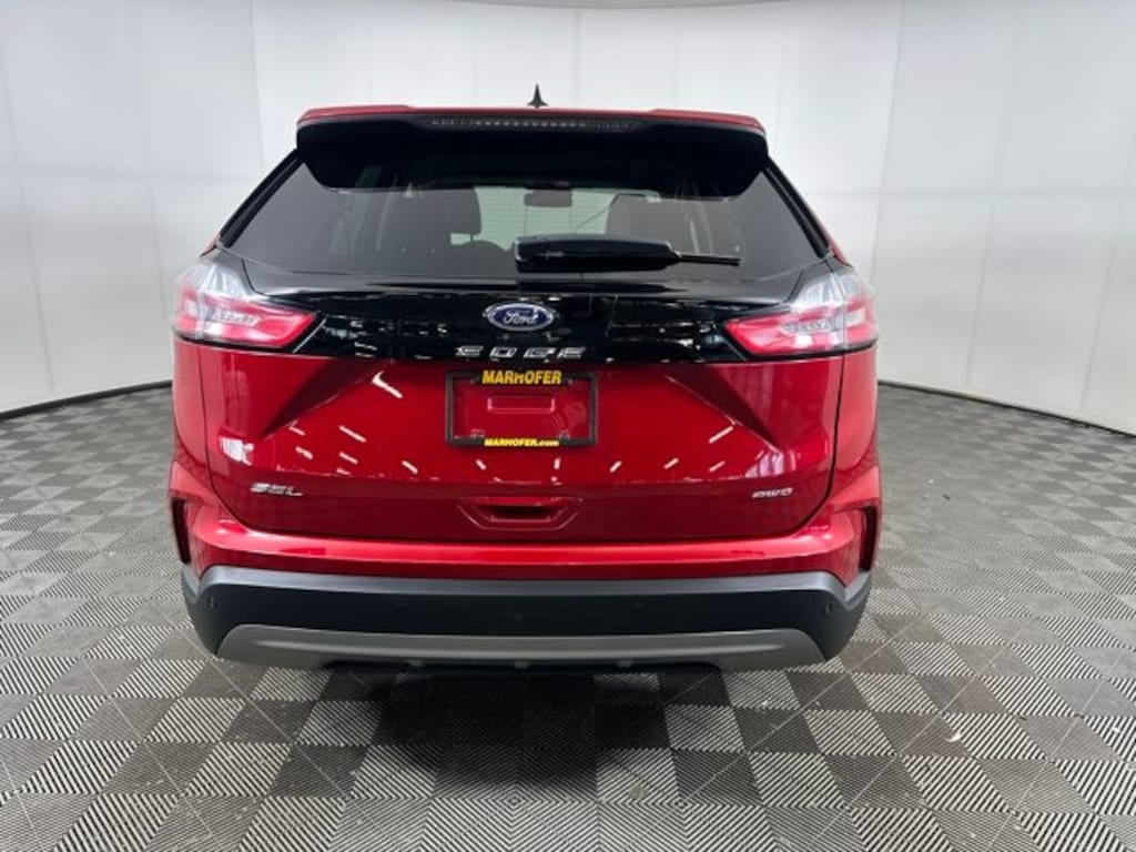 Used 2024 Ford Edge SEL SUV