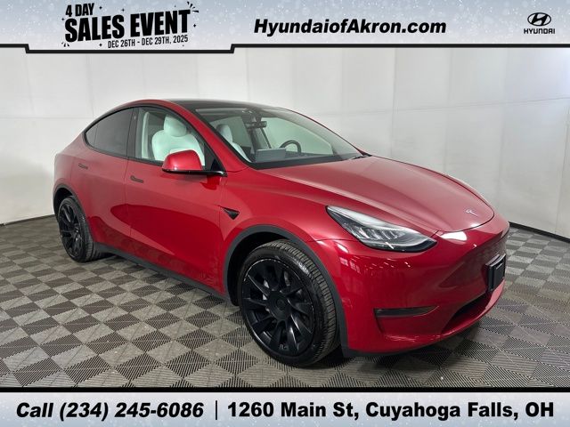 2023 Tesla Model Y Long Range's photo