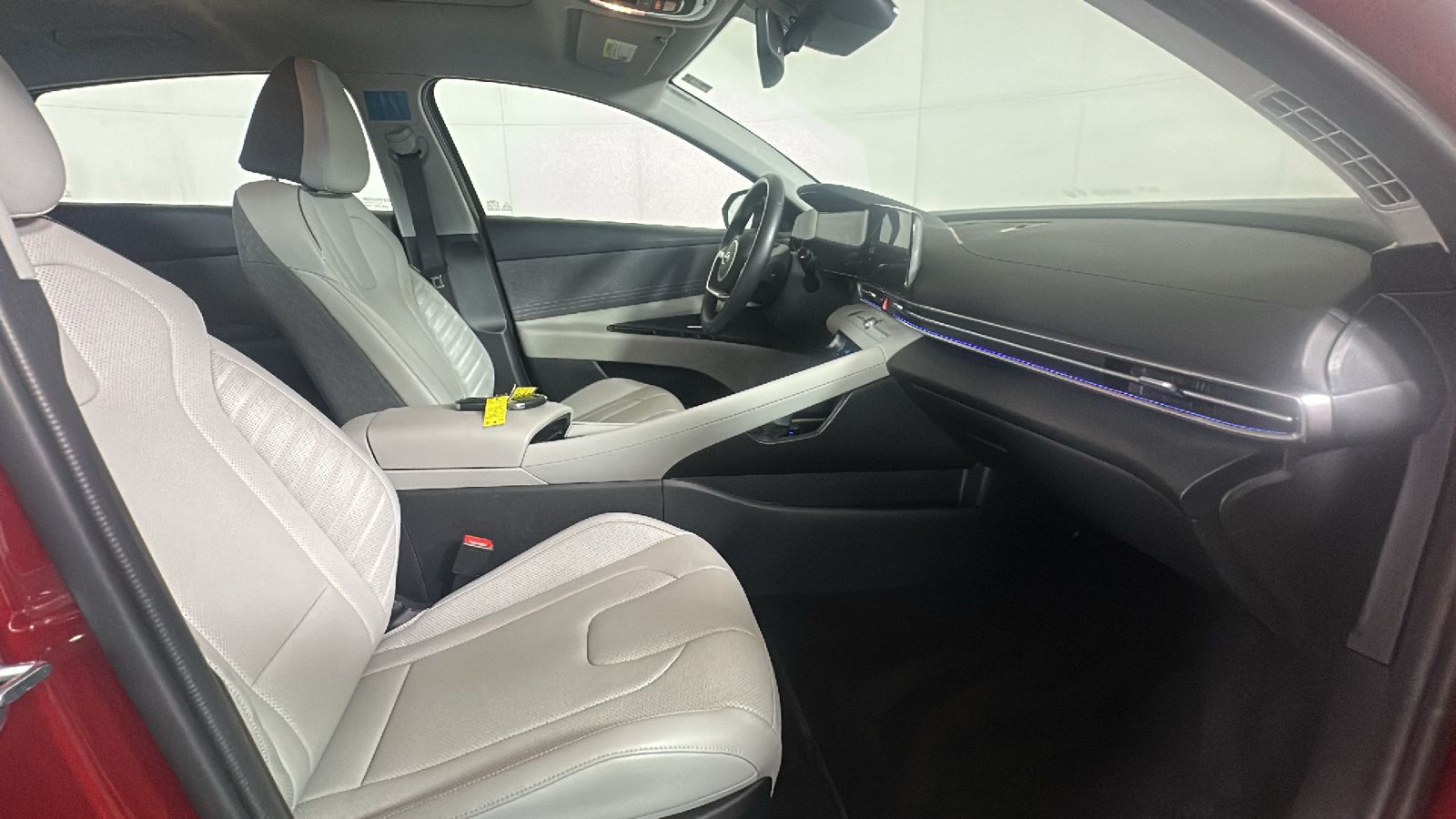 2023 Hyundai Elantra Limited - Photo 36