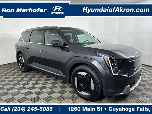 2024 Kia Ev9 Wind's photo