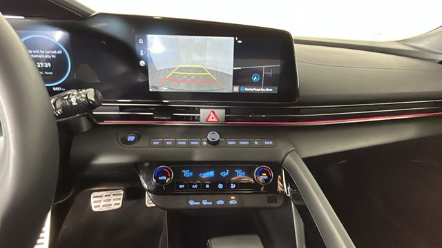 2025 Hyundai Elantra Blue - Photo 25
