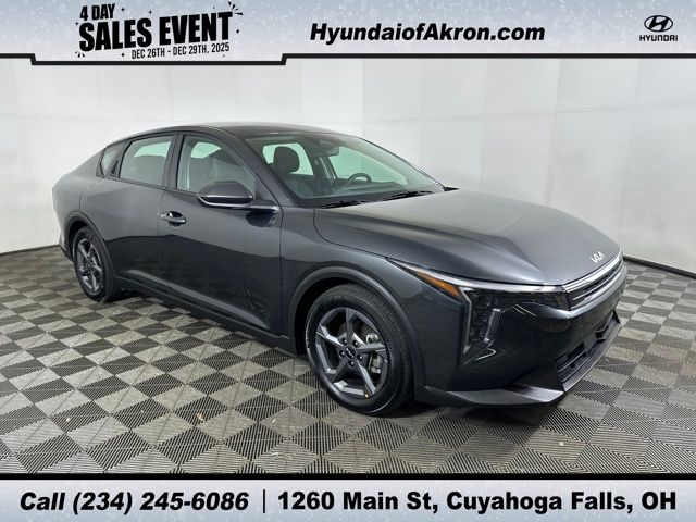 2025 Kia K4 LXS's photo