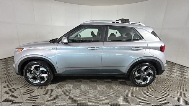 2023 Hyundai Venue SEL - Photo 5