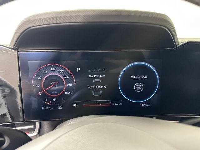 2025 Hyundai Elantra SEL - Photo 17