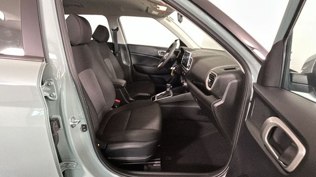 2026 Hyundai Venue SE - Photo 29