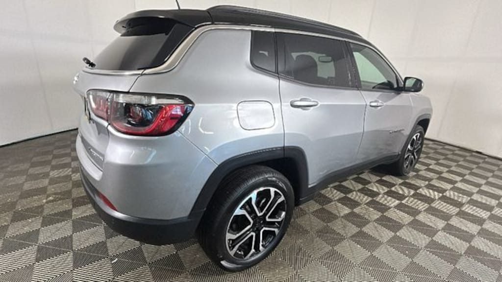 Used 2024 Jeep Compass Limited SUV